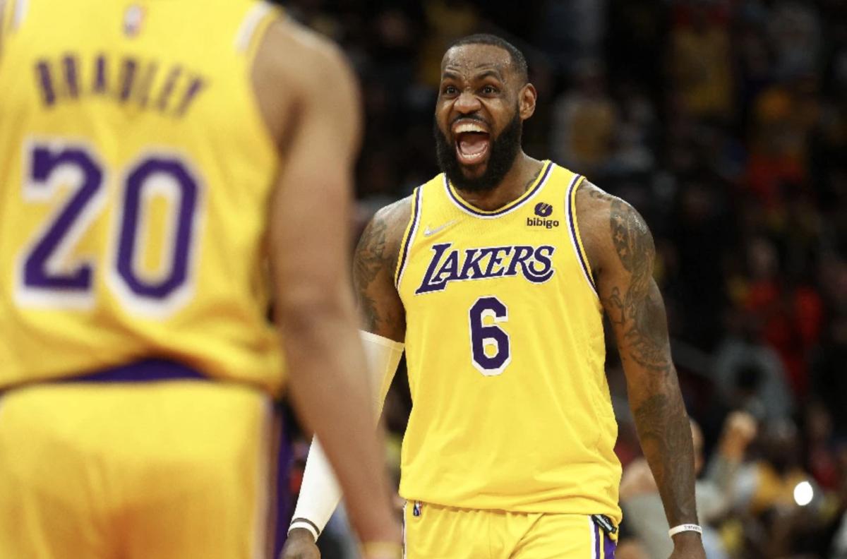 lebron james usa today 12-28-21